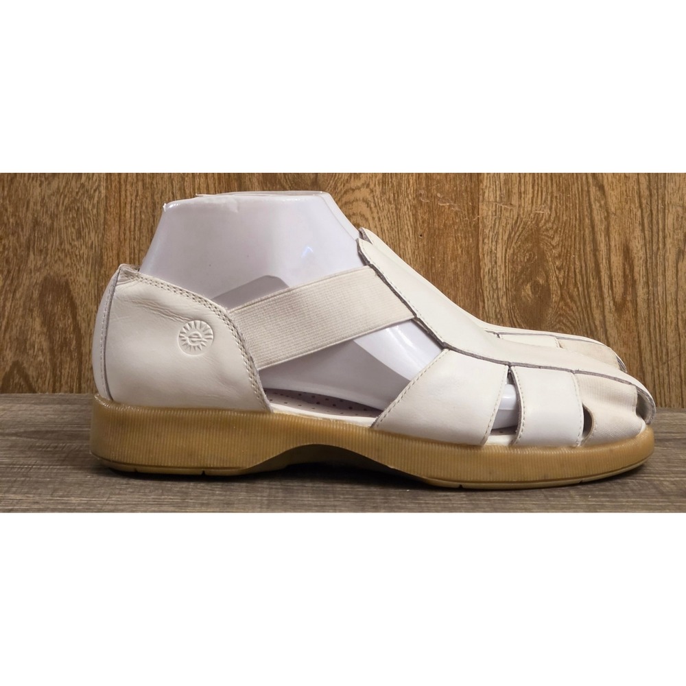 Earth Leather Fisherman Sandals Womens Size 8 White